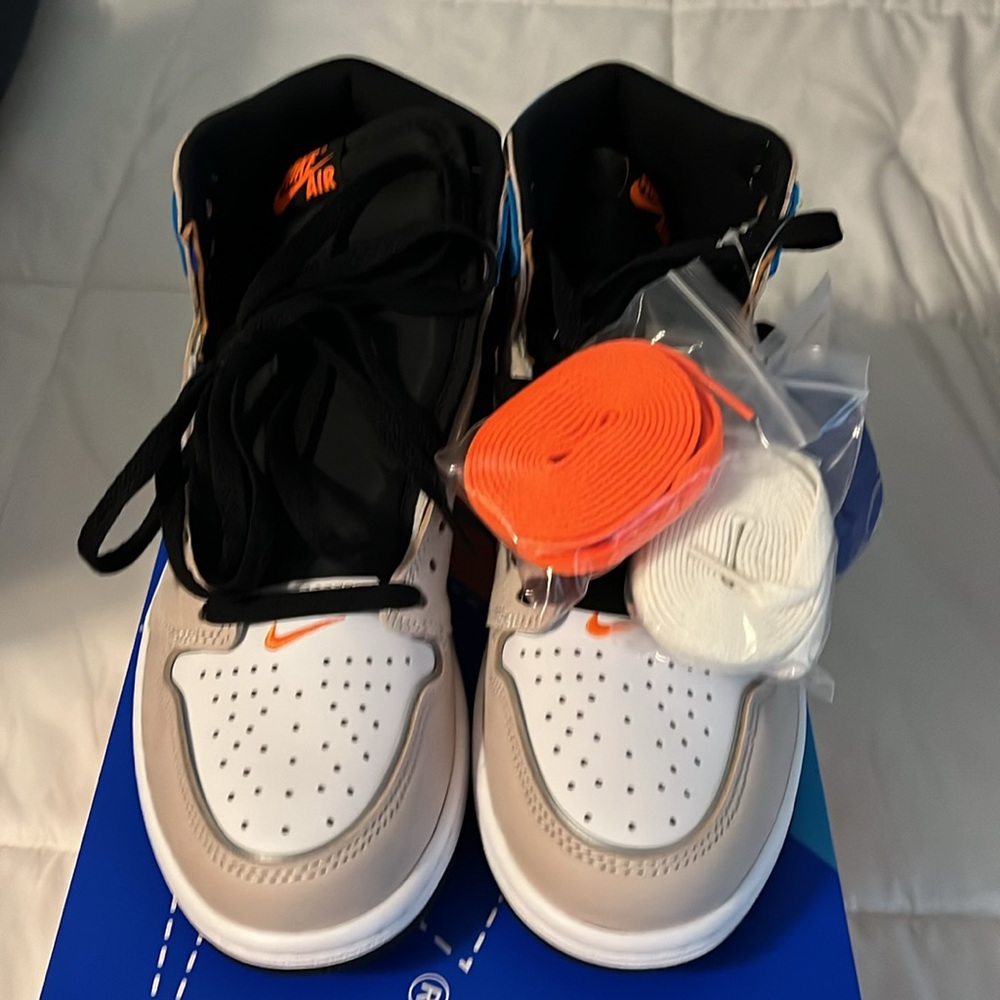 Air Jordan 1 Retro High OG DC6515 100. Size 8. - Picture 4 of 4
